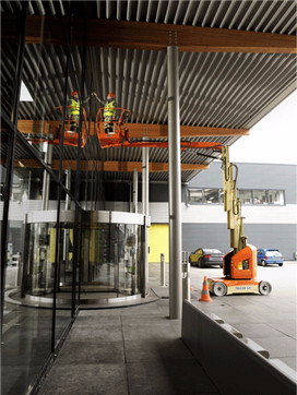 T12E Plus桅柱式曲臂高空作業(yè)平臺(tái)